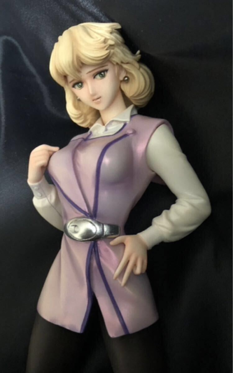 ☆ A31 未組 B-CLUB 1/8 ガンダム0083 ニナ・パープルトン ガレージ