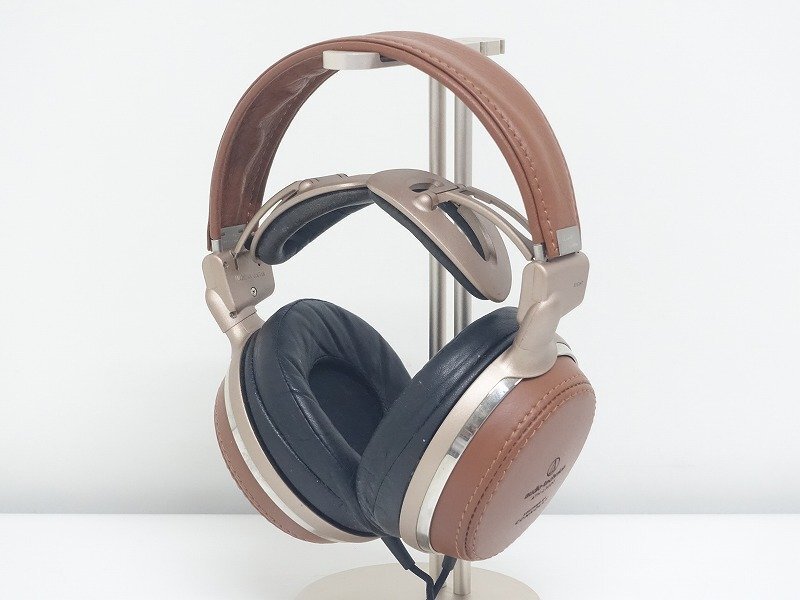 中古】G090G/100 ☆極美品☆audio technica☆ATH-EM700☆ペルソナ3