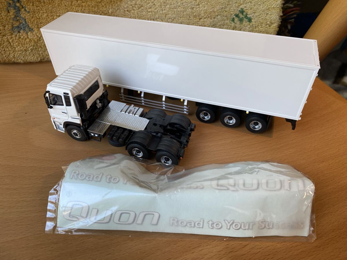 新品】UDトラックス 新型クオン1/43ダイキャストモデル 京商製