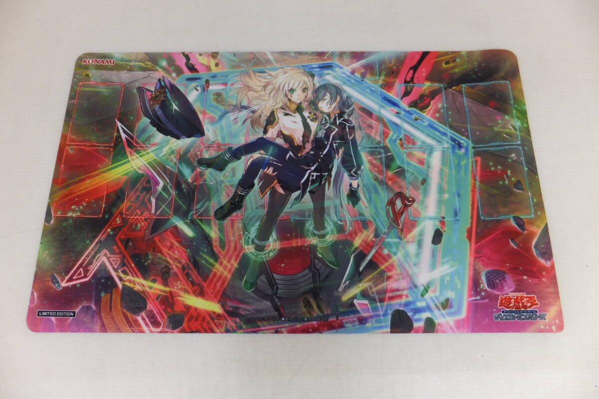 新品】遊戯王☆デュエルフィールド・プレイマット☆初期ロゴ☆5D's☆3