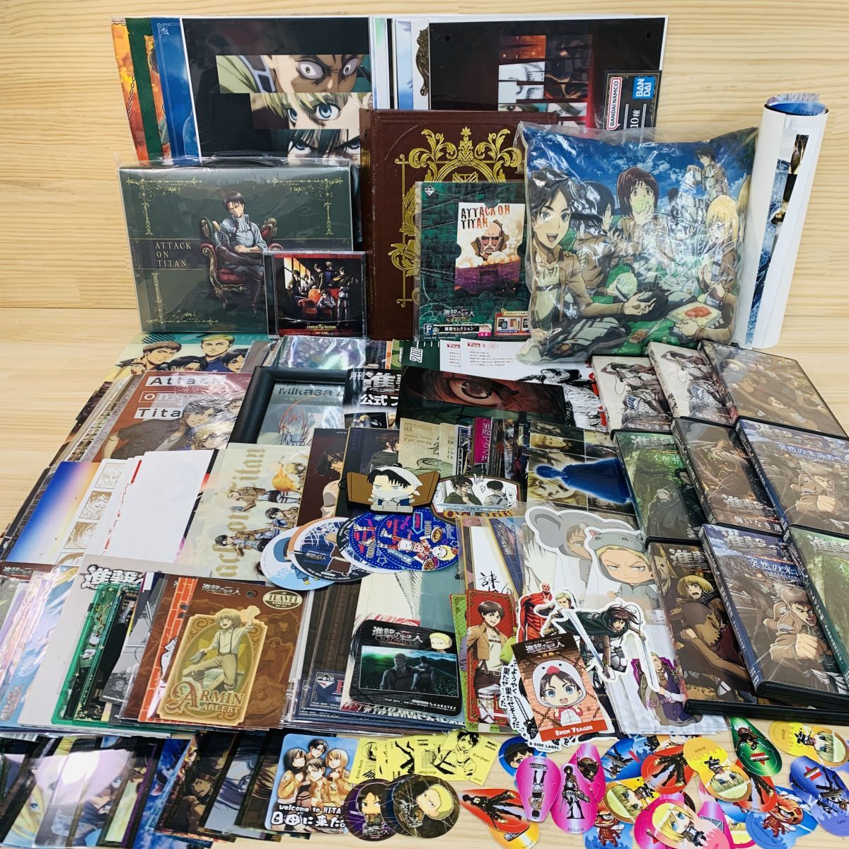 中古】進撃！巨人中学校 学生証／アニ・ライナー・ベルトルト3枚セット