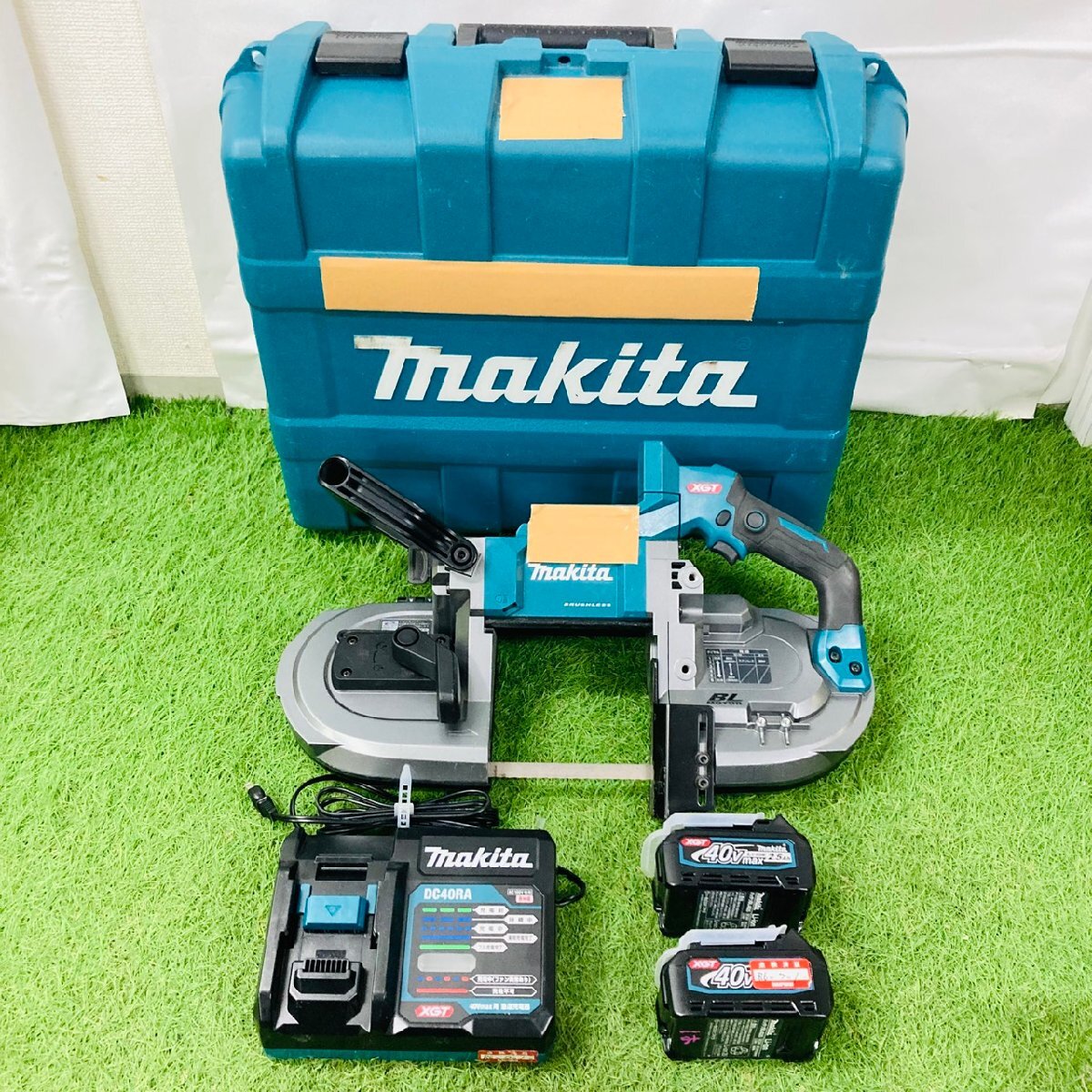 マキタ 18V ポータブルバンドソーPB181Dと バッテリー1個、充電器と 