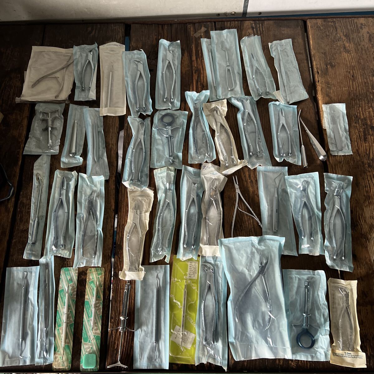 歯科器具・歯医者用道具・歯科医・歯科技工士・61本まとめての落札情報