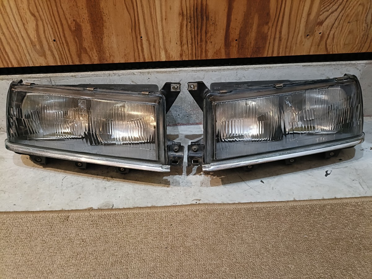 R33 スカイライン 後期 HR33 ENR33 ECR33 ヘッドライト左右の落札情報