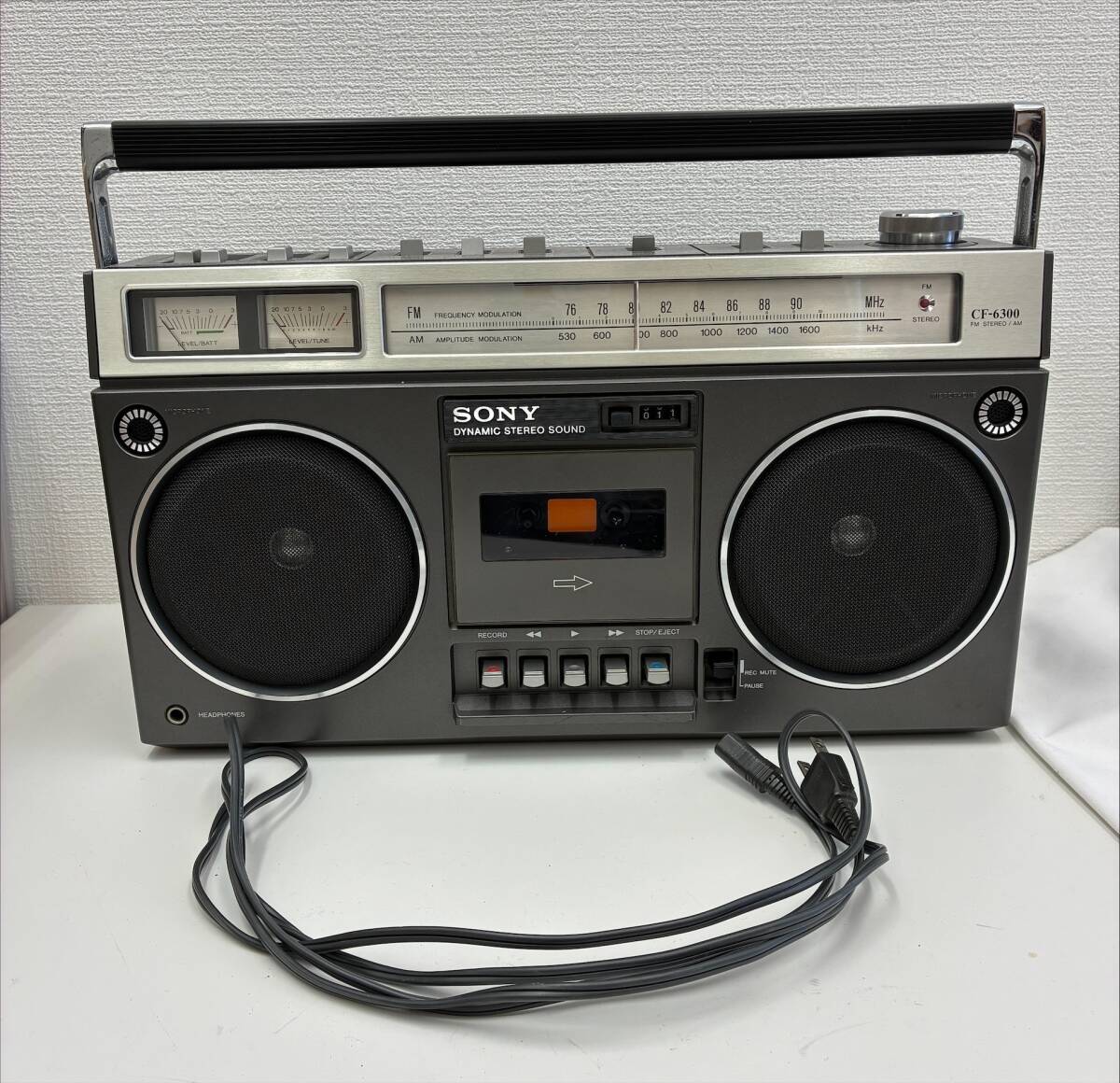 SONY CFS-2000 ラジオ・カセットプレーヤー よろづ屋】ソニー CDラジカセ SONY CFD-S22 2000年製 CDラジオカセット