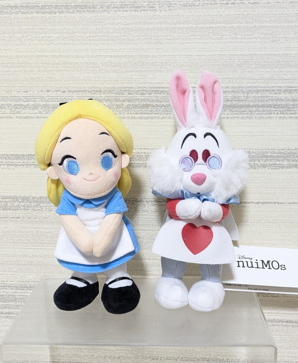 新品】新品 ディズニーストア ふしぎの国のアリス アクセサリーケース