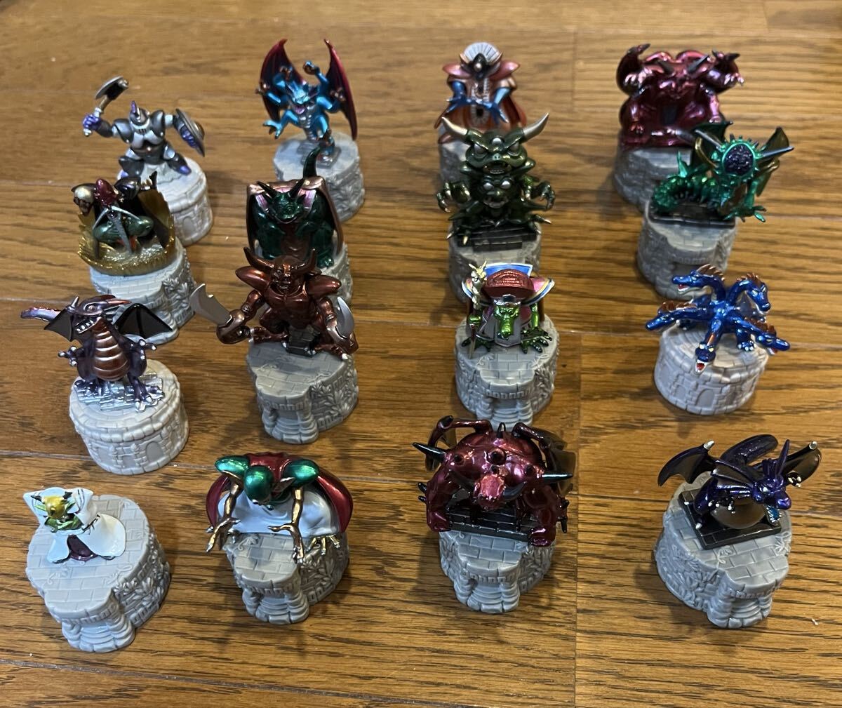 やや傷や汚れあり】ドラゴンクエスト ボトルキャップ〜 伝説の魔物編