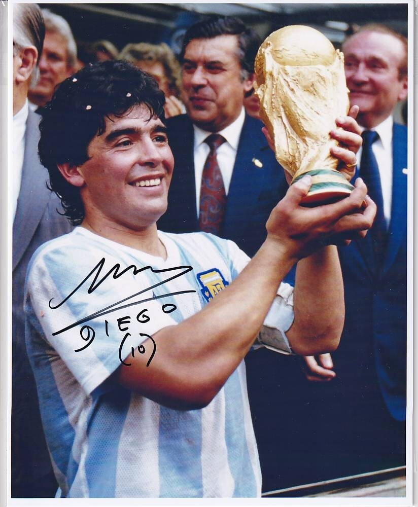 新品】ディエゴ・マラドーナ ナポリ 直筆サインフォト/写真 Diego