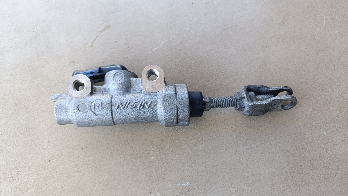 新品】新品 ホンダ純正 リアブレーキマスターシリンダ ホンダ NSR50