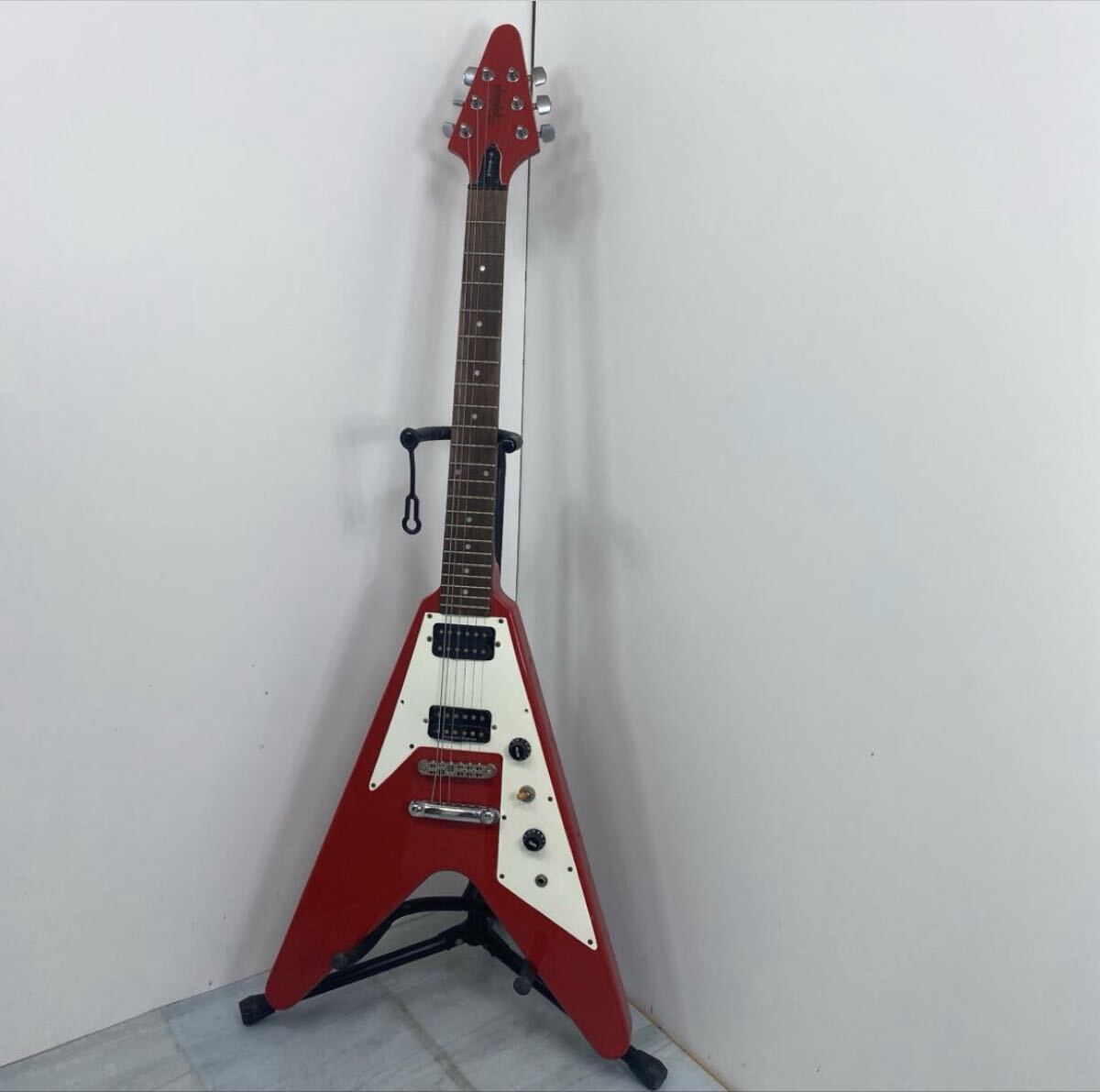 中古】Epiphone Mo'Baby アンプ内蔵ミニギター☆GIBSON モダーンの落札