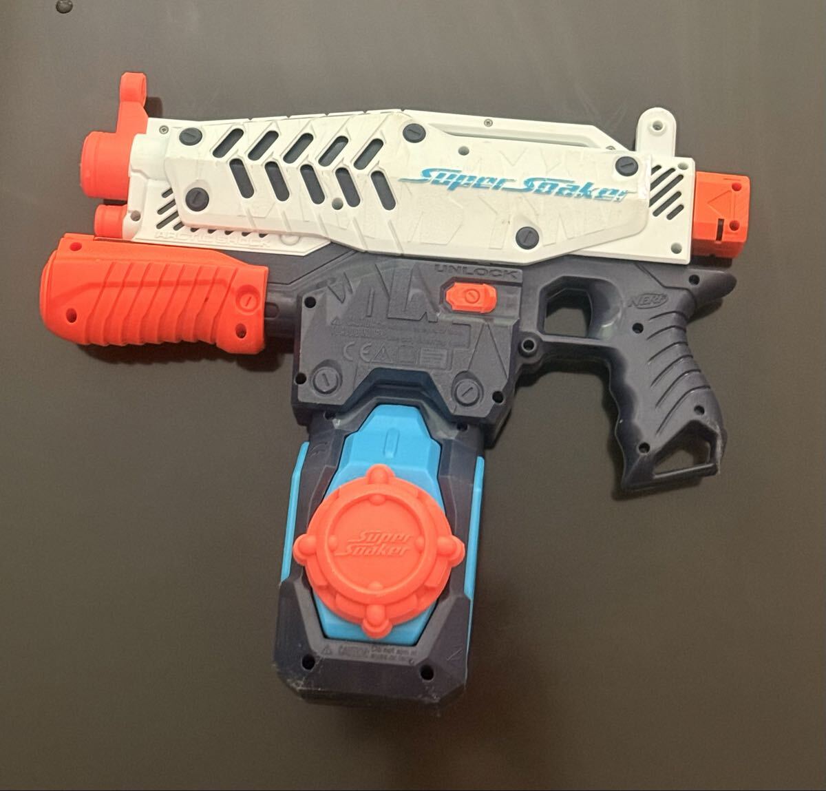 中古】Nerf スーパーソーカー ハイドロキャノン 水鉄砲 バズーカ 国内