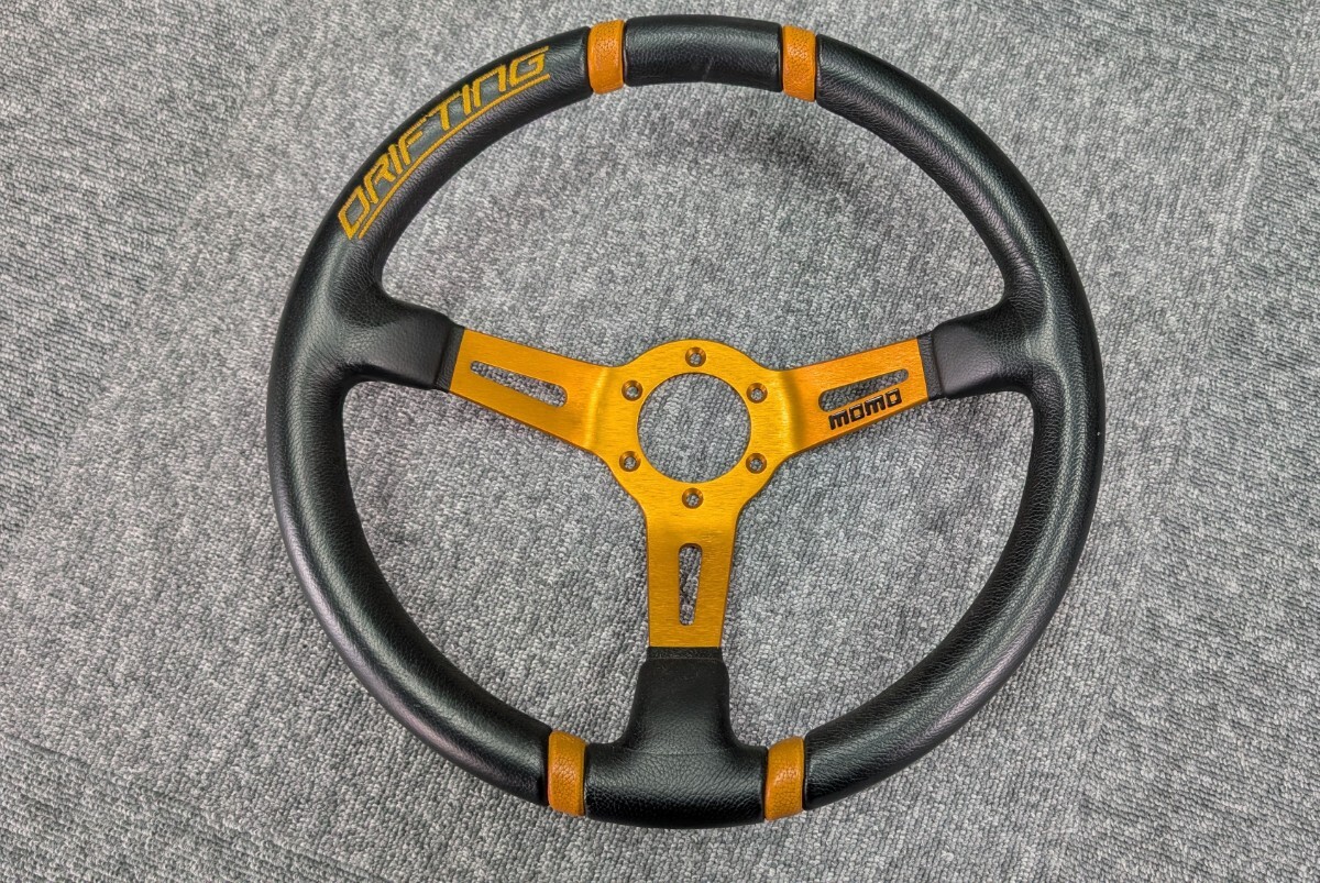 中古】M685IS momo モモ DRIFTING 34φ レザー ステアリング ホイール