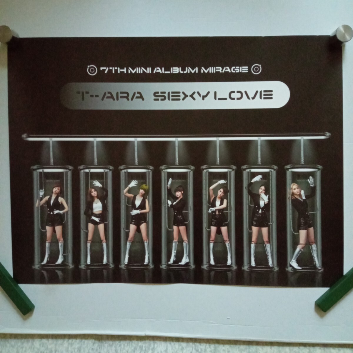 ウンジョン (T-ARA) 直筆サイン入り写真 可愛さ、愛らしさで大人気の