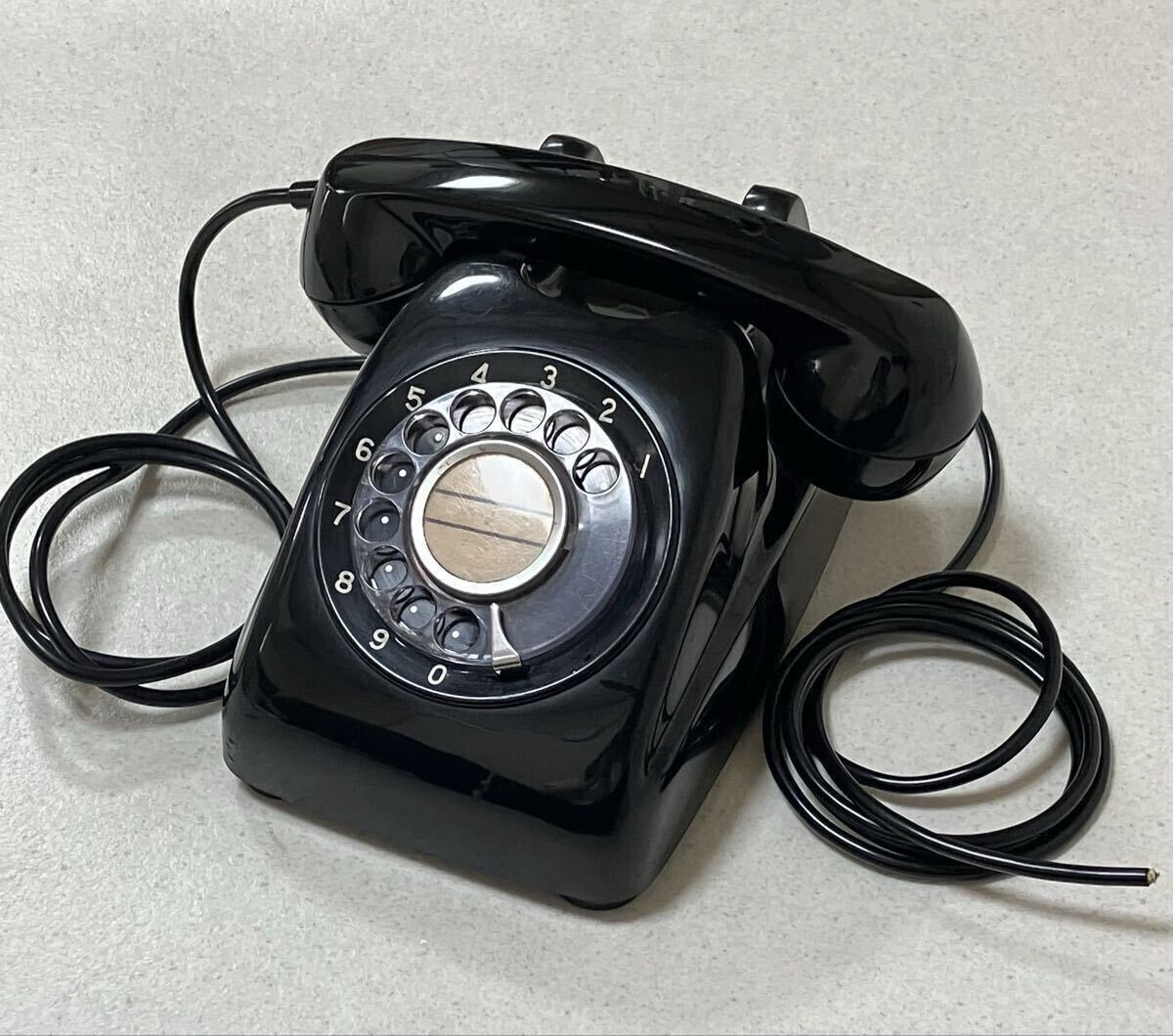中古】☆昭和レトロ☆ダイヤル無し黒電話650C☆電電公社☆未使用品の