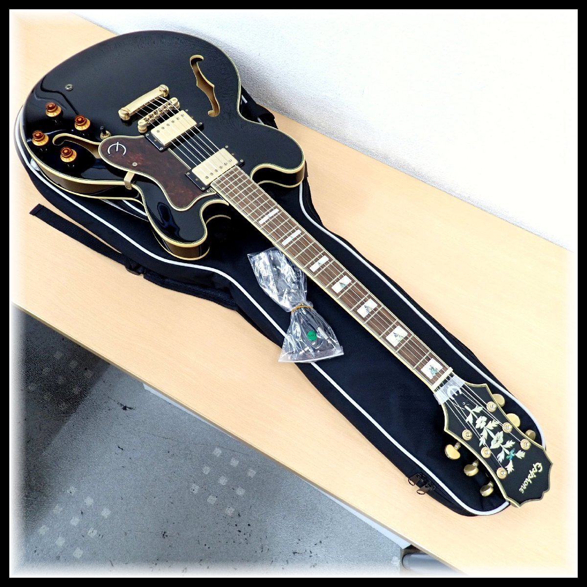 ☆ レアカラー エピフォン カジノ エボニーブラック 美品 Epiphone