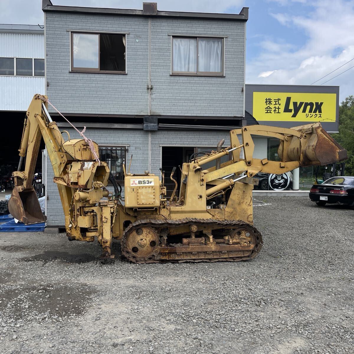 中古】三菱 ブルドーザー BS3型 ディーゼル トラクタショベルの落札
