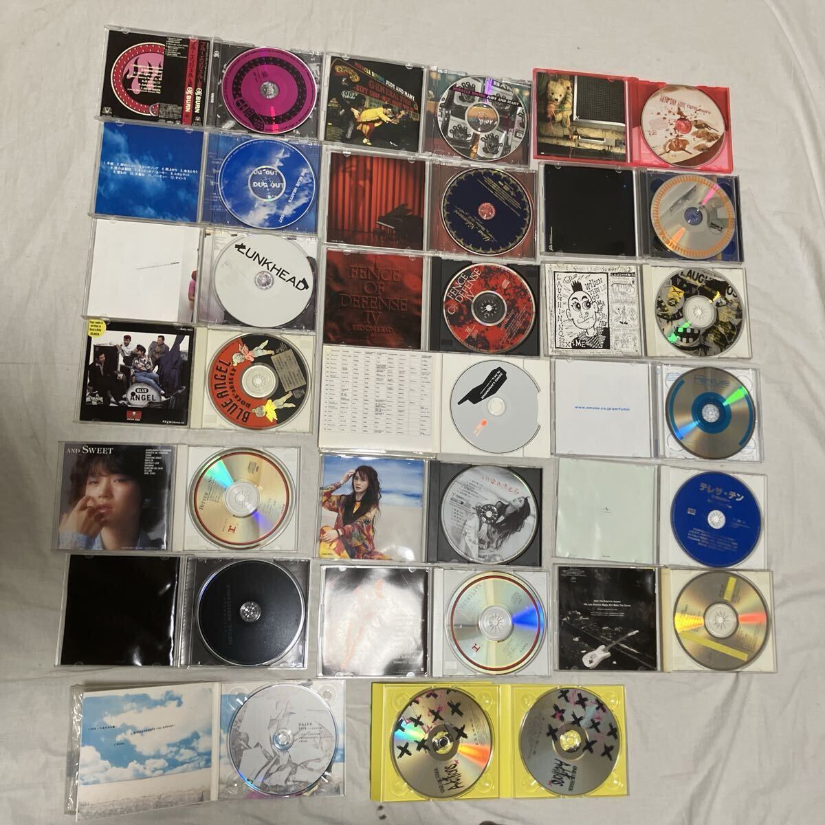 中古】レコード EP 歌謡曲 ポップス J-POP A.1/2の神話 B.温もり 中森