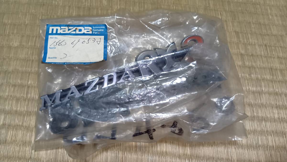 中古】絶版車 MAZDA マツダ サバンナ RX-3 純正 エンブレム 2個セット
