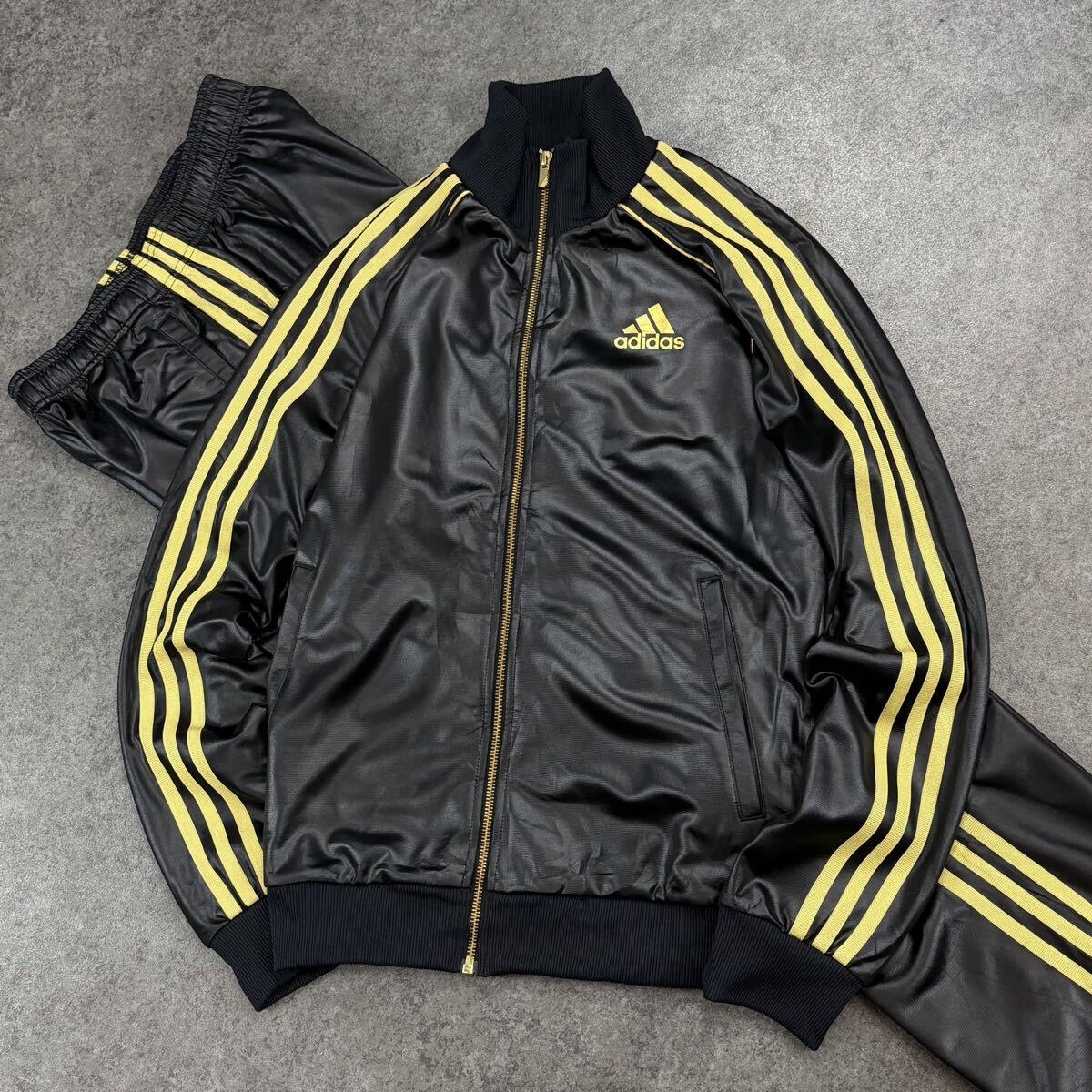 新品】逆輸入【新品：XL】adidas CHILE62 上下セット コーティング