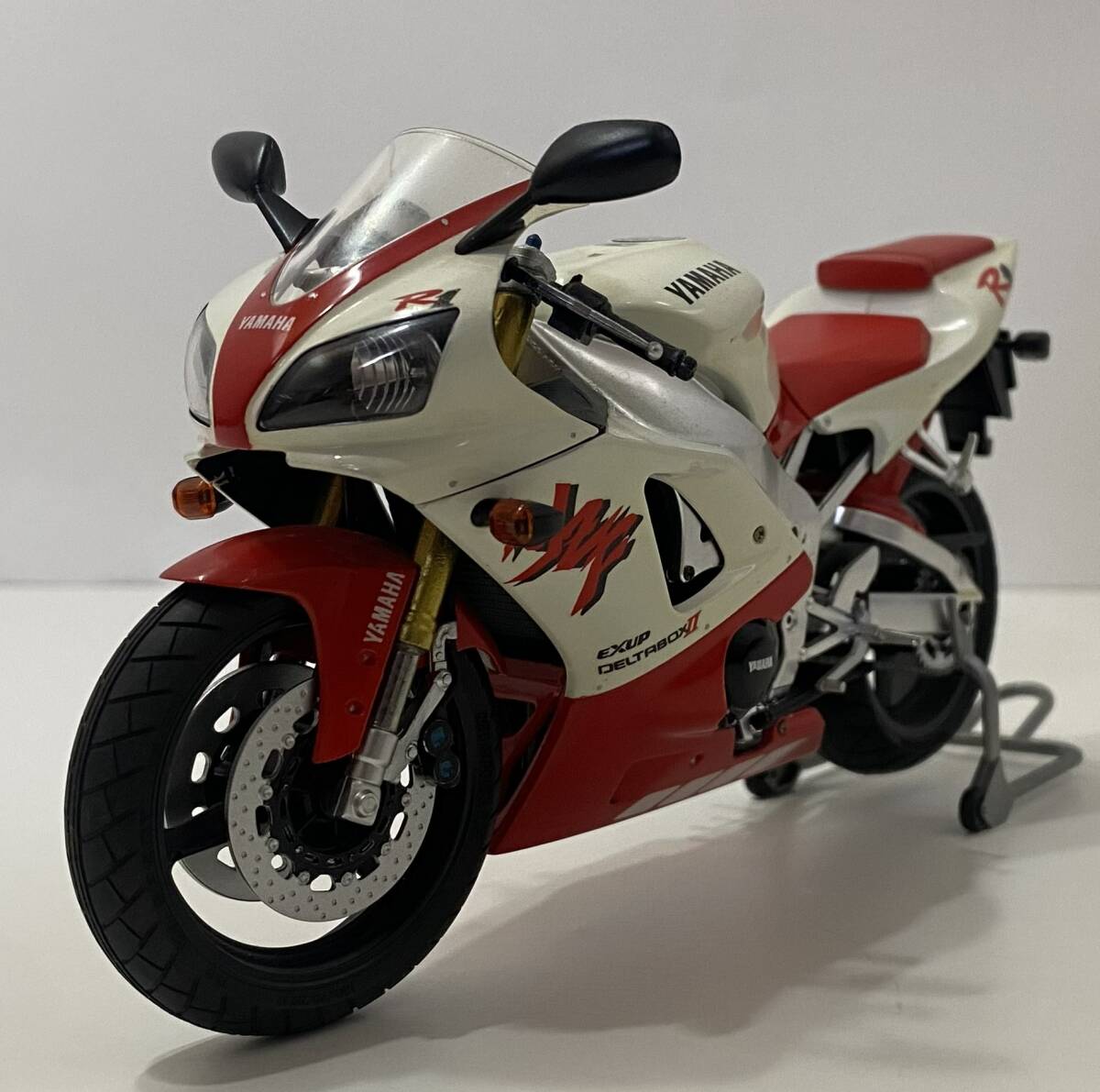 タミヤ・1/12・ヤマハ YZF-R1・鈴鹿8耐テック21カラー仕様・公道車
