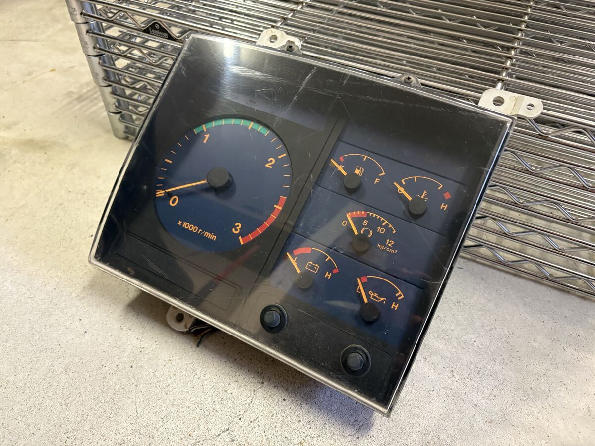 9712-18-100-6 ☆ 日野 グランド プロフィア スピードメーター 表示