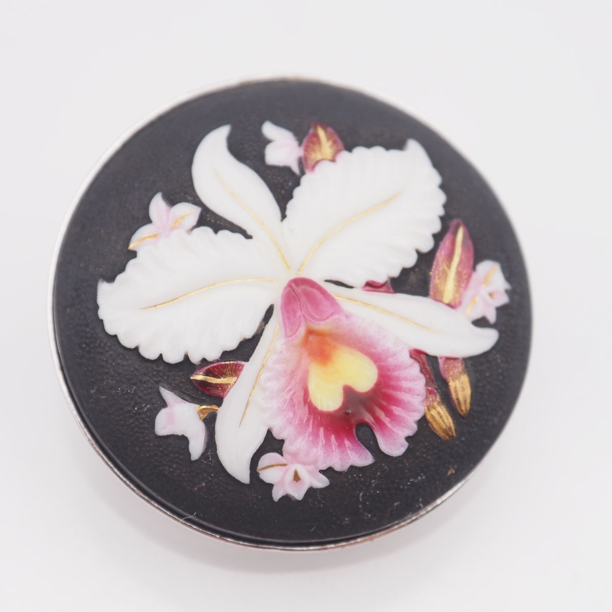 中古】☆北海道 伝統アイヌ工芸品☆素朴な木製/木彫りの女性の横顔