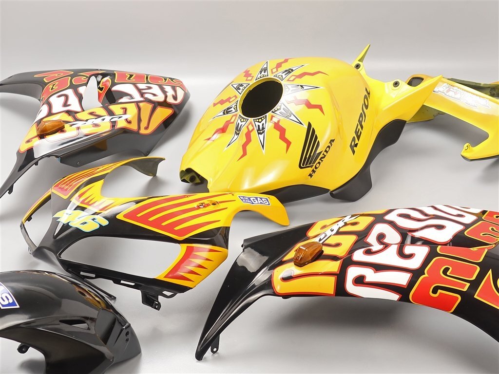 ホンダ CBR1000RR SC59 前期 純正 フロントカウル/アッパーカウル