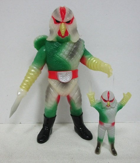 希少品！昭和レトロ ポピー イカファイヤー （仮面ライダーV3登場