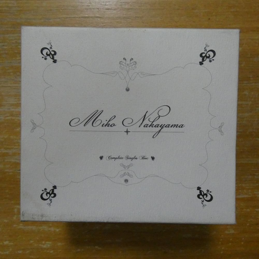 未開封 AKB48 CD 0と1の間 ＜Complete Singles＞【数量限定盤】(DVD付