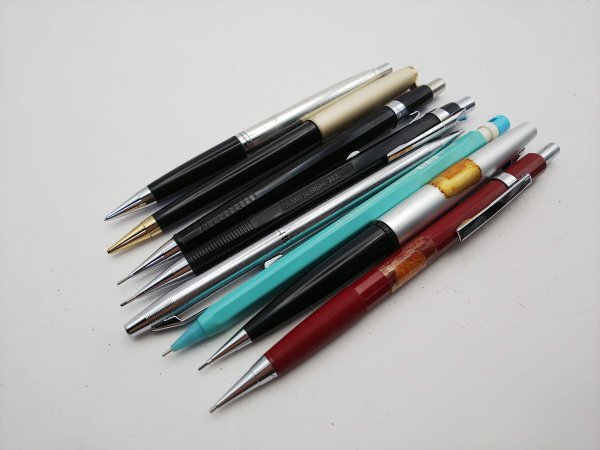 新品】◇PILOT パイロット シャープペンシル 黒・金 0.5 廃盤