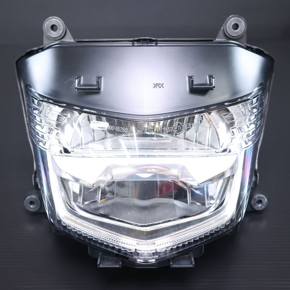 SC54 cb1300後期 純正LEDヘッドライト 送料込 綺麗 ホンダ CB1300SB SC54後期 純正LEDヘッドライト 33100-MFP
