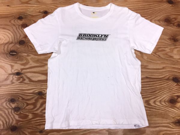 送料240円 ユニクロ Uniqlo Ut Brooklyn Machine Works ブルックリンマシンワークス 半袖tシャツ メンズ 綿100 自転車 L 白 の落札情報詳細 ヤフオク落札価格情報 オークフリー スマートフォン版