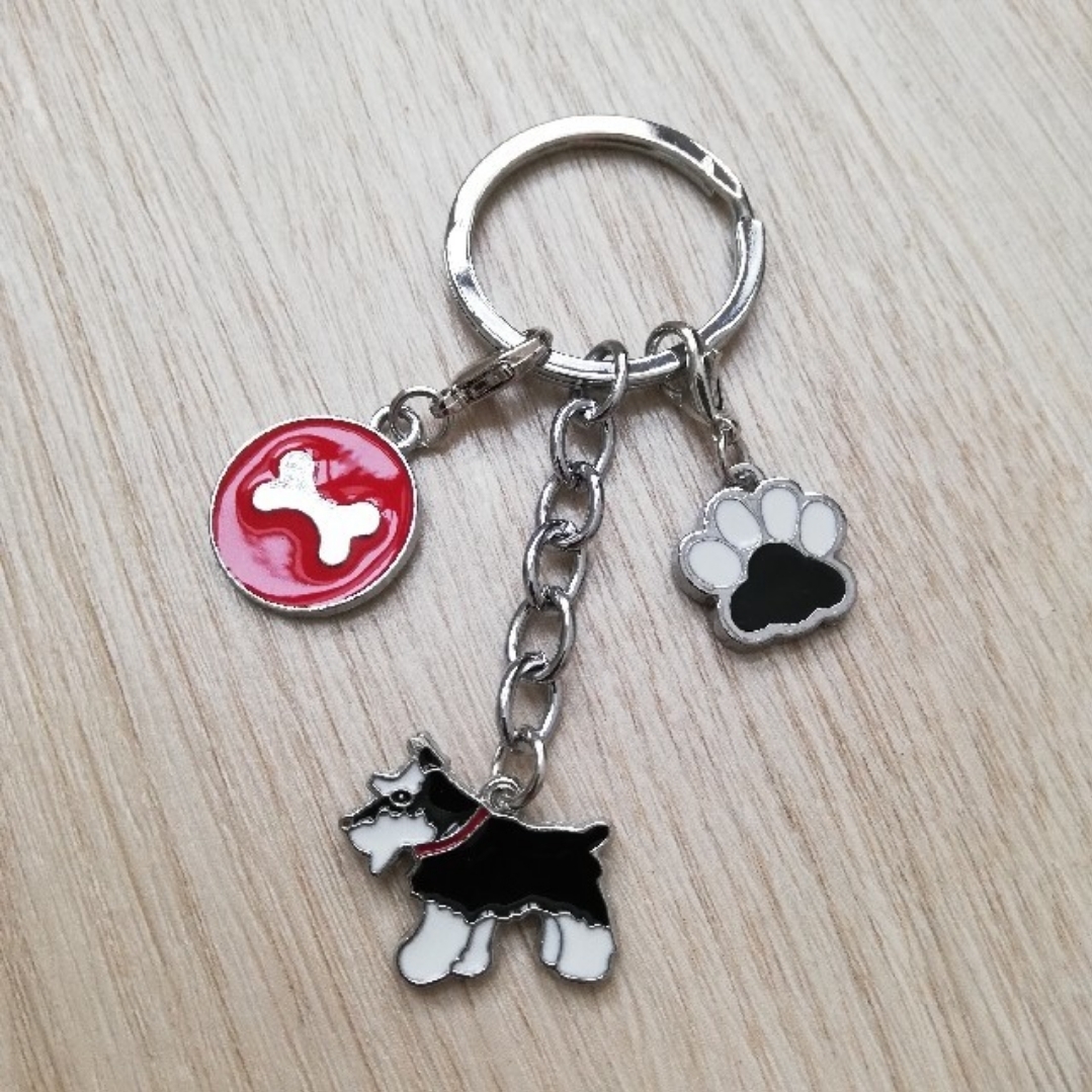 新品 新品未使用 送料無料 ミニチュアシュナウザー キーホルダー 雑貨 小型犬 グッズ おしゃれ かわいい 足跡 チャーム の落札情報詳細 ヤフオク落札価格情報 オークフリー スマートフォン版