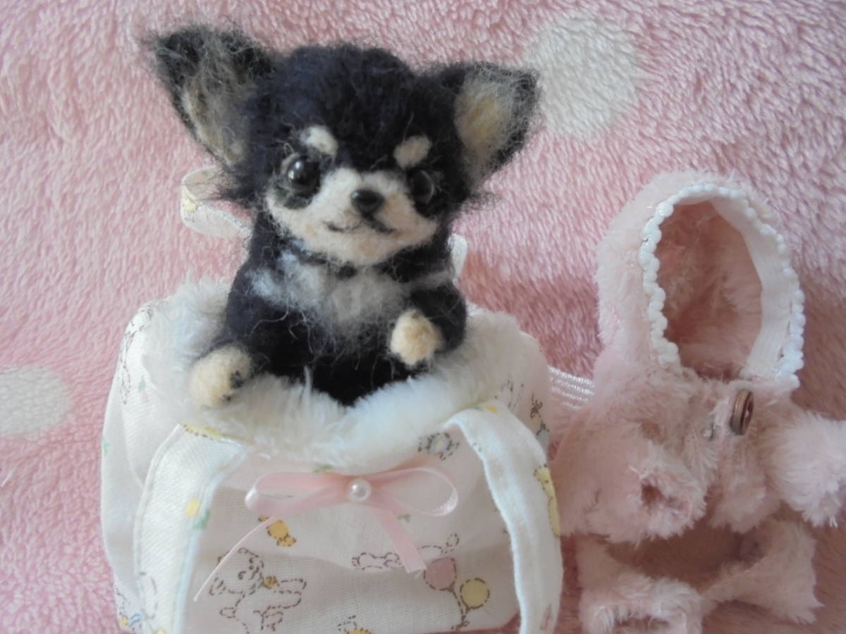 新品 ハンドメイド羊毛フェルト チワワブラックタン赤ちゃん25 ロンパース 手作りバッグ ストラップ付 の落札情報詳細 ヤフオク落札価格情報 オークフリー スマートフォン版