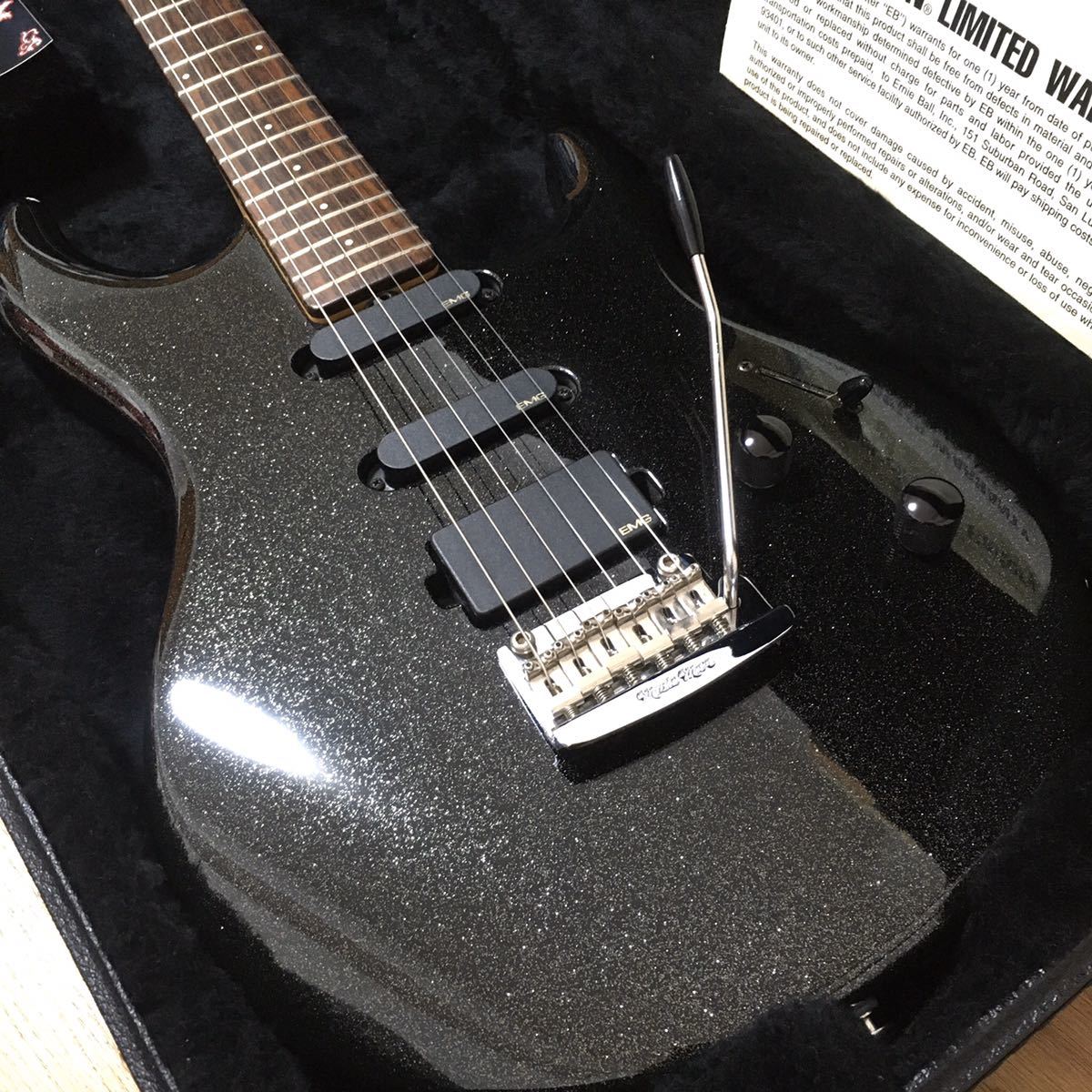 送料無料】MUSIC MAN LUKE II オリジナル期 BLACK SPARKLE 柴崎