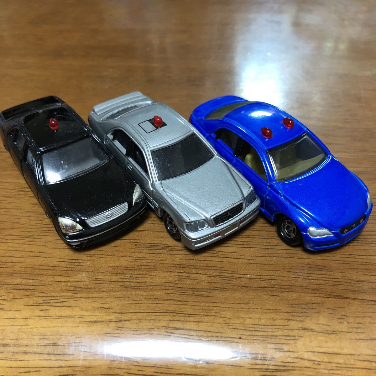 トミカ マークX クラウン セルシオ 覆面 パトカー セットの落札情報