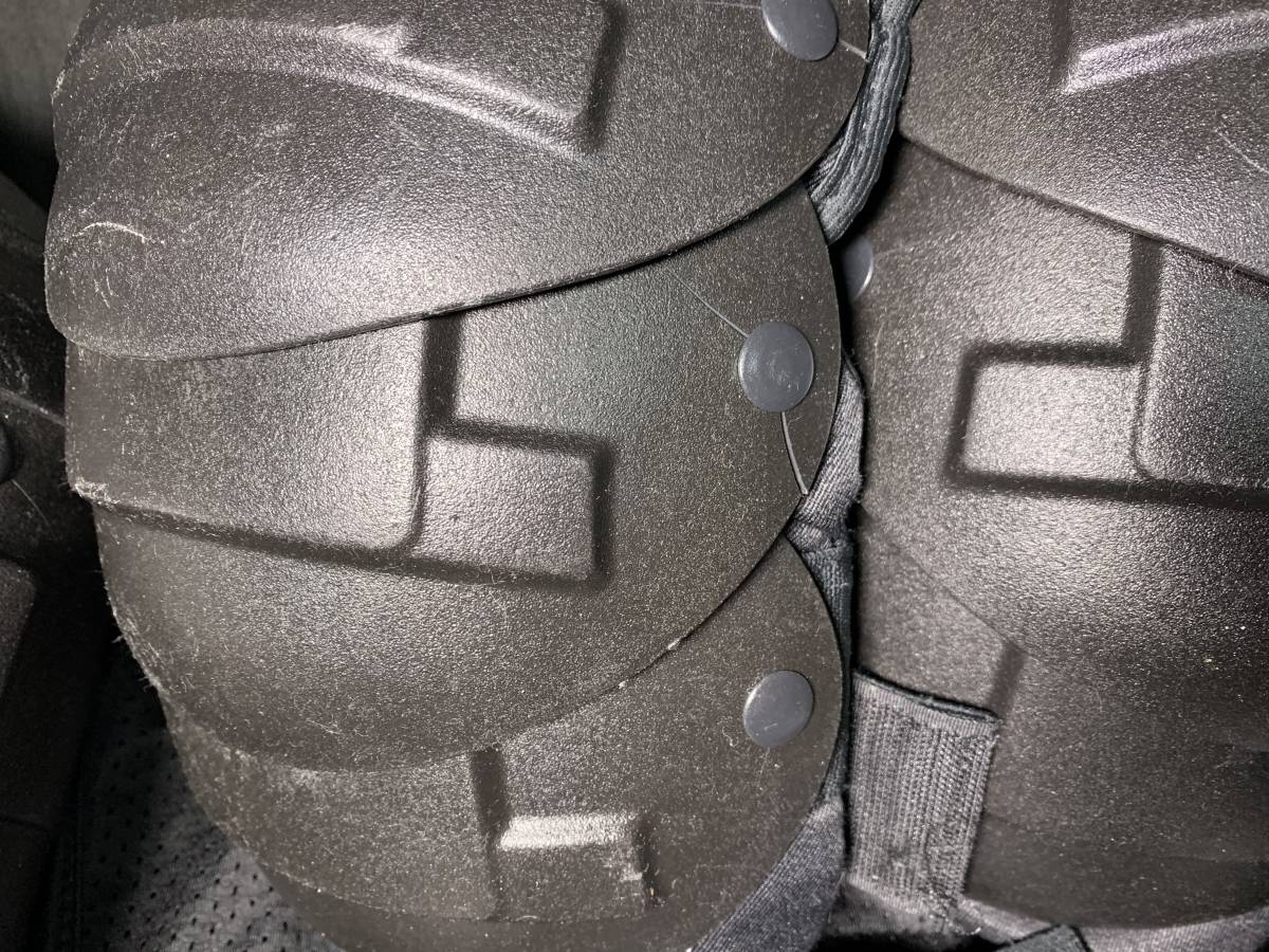 実物放出品 Classcom製プロテクター OMON 暴徒鎮圧部隊 ロシア MVDの