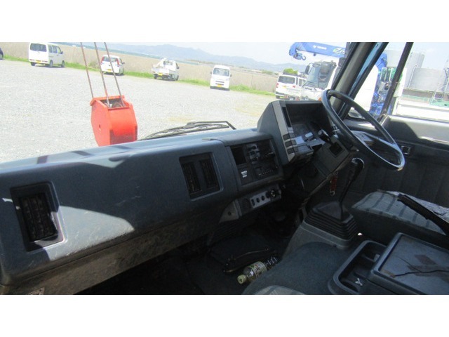 中古 車検付 ハイジャッキ ユニック5段 ラジコン 回送車 重機運搬車 絶好調 ベット付き 旧車 デコトラ ローダー積載車クレーン 車選び Com の落札情報詳細 ヤフオク落札価格情報 オークフリー スマートフォン版