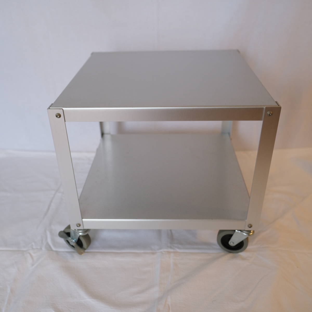 無印良品 アルミ ローテーブル ワゴン キャスター付きの落札情報