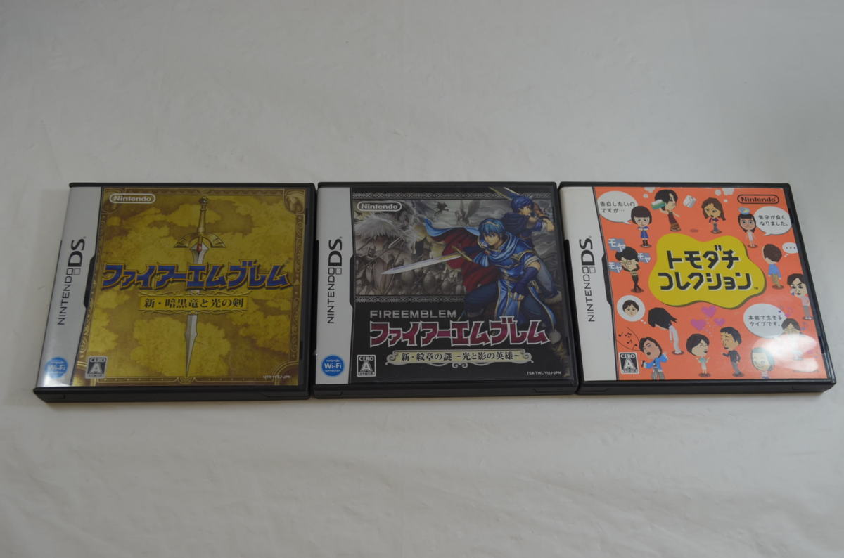 Used ニンテンドー Ds ゲーム ソフト 3点 トモダチコレクション ファイアーエムブレム 新 紋章の謎 光と影の英雄 新 暗黒竜と光の剣 の落札情報詳細 ヤフオク落札価格情報 オークフリー スマートフォン版