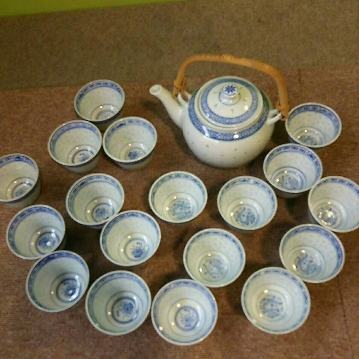 景徳鎮 蛍透かし 中国茶器 煎茶道具 茶器セット 急須 湯呑み 中古 食器 の落札情報詳細 ヤフオク落札価格情報 オークフリー スマートフォン版