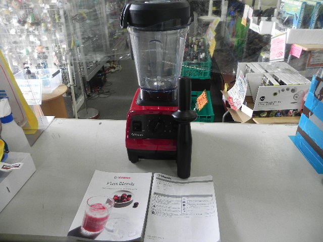 バイタミックス　モデルVM0202（レッド） 楽天市場】バイタミックス 【E320】【VM0202】vitamix 2L
