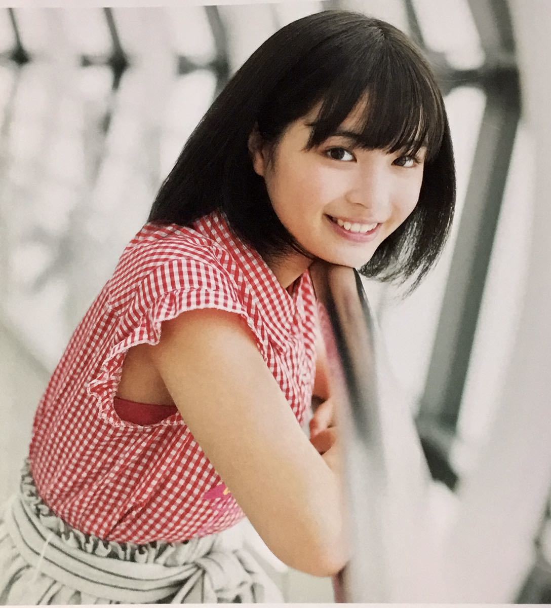 広瀬すず フォトブック ぜんぜん はじめてです 写真集 美女 美乳 送料180 の落札情報詳細 ヤフオク落札価格情報 オークフリー スマートフォン版