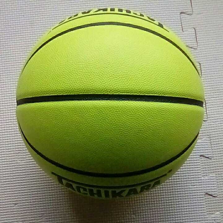 使用品 バスケットボール 7号 人工皮革製「TACHIKARA タチカラ FLASHBALL フラッシュボール ネオンイエロー」(検