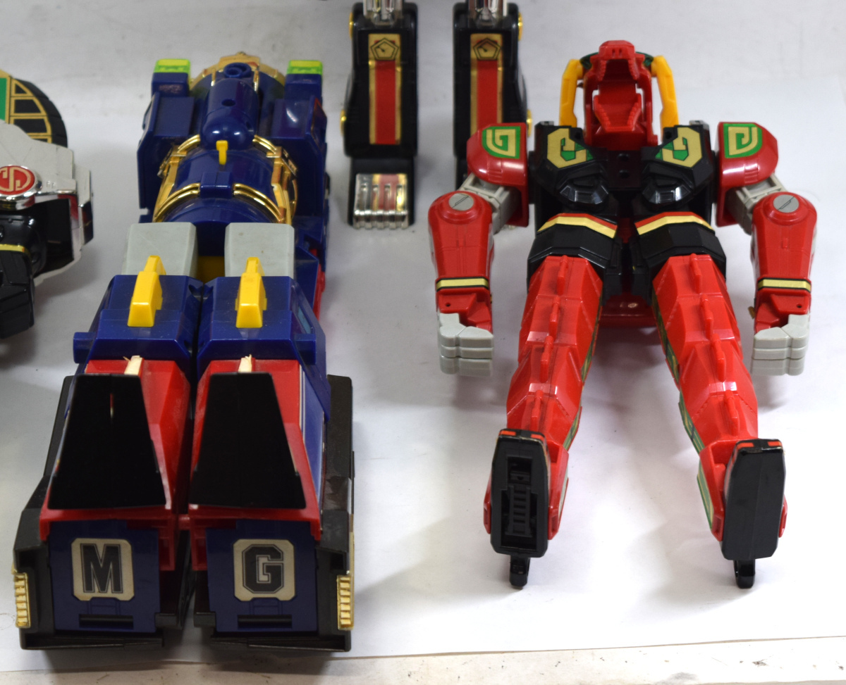 Mm1380 戦隊 4点 カクレンジャー ダイレンジャー 五星戦隊ダイレンジャー マイトガン 合体 ロボット スーパー戦隊 当時物 特撮 現状品 の落札情報詳細 ヤフオク落札価格情報 オークフリー スマートフォン版