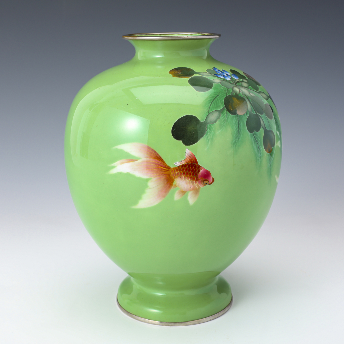エスト 希少 光彩陸離 七宝焼 緑地金魚丸花瓶 伝統工芸 明治名工 琺瑯 インテリア 歴史ある美術品専門オークション会社出品 の落札情報詳細 ヤフオク落札価格情報 オークフリー スマートフォン版