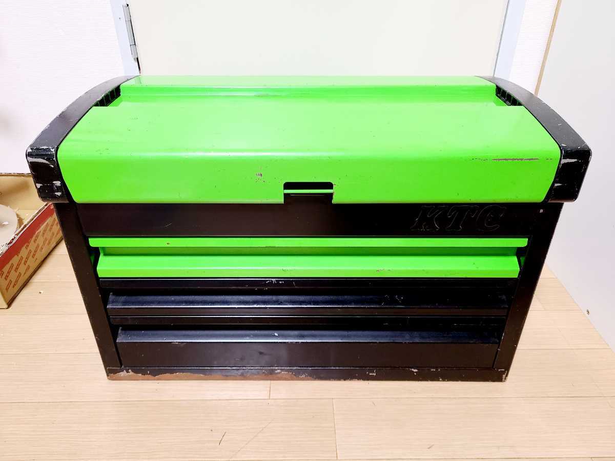 在庫有 KTC ツールチェスト EKR-103GR2 グリーン×ブラック　ツールケース 工具箱 EKR-103A スチール製工具箱 チェスト(3段3引出し) シルバー×レッド