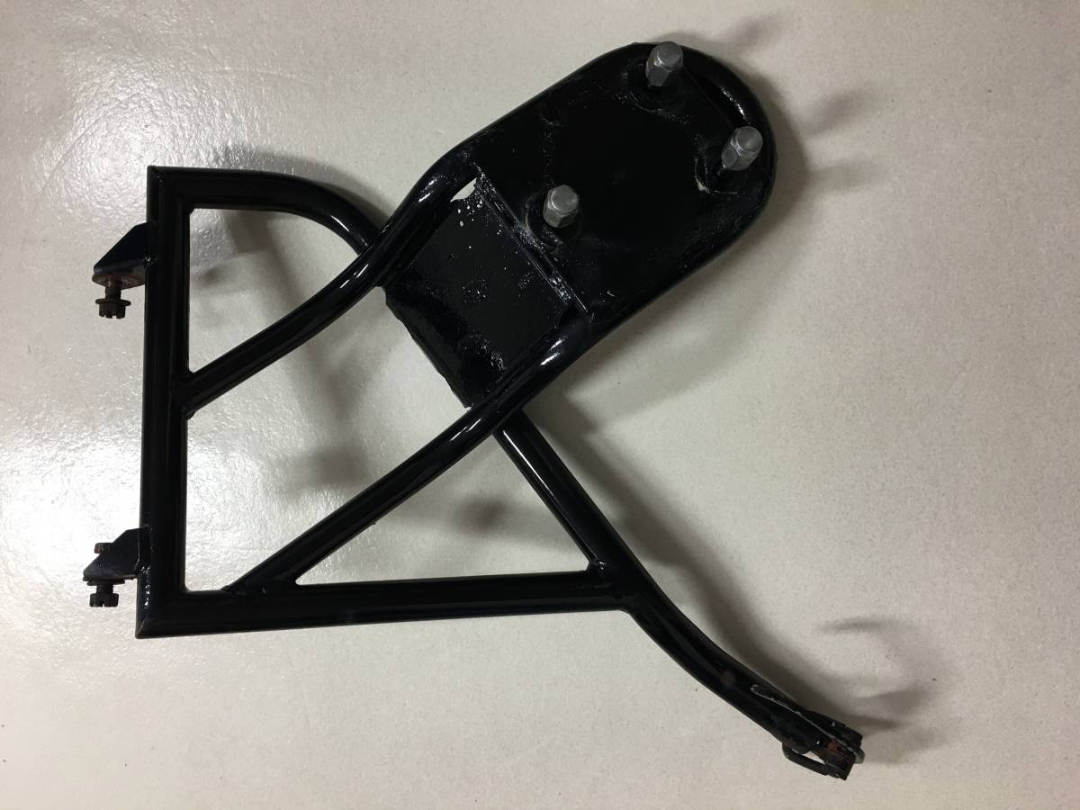 三菱　ジープ　J55等　スペアタイヤキャリア　スペアタイヤ　セット　純正ホイール 三菱ジープ j50系 スペアタイヤキャリア ブラケット＆スペア