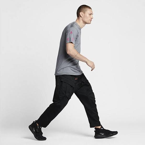 17SS NikeLab ACG カーゴパンツ ブラック 880976-010 サイズSの落札