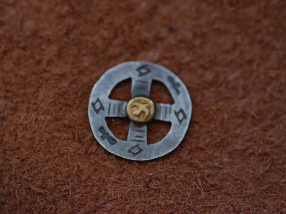 メディスンホイール　オールド　イーグルスタンプ　ゴローズ 楽天市場】goro's(ゴローズ) オールド タタキ大 16本彫り イーグル